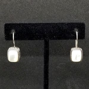 Sterling silver moonstone earrings 🌜